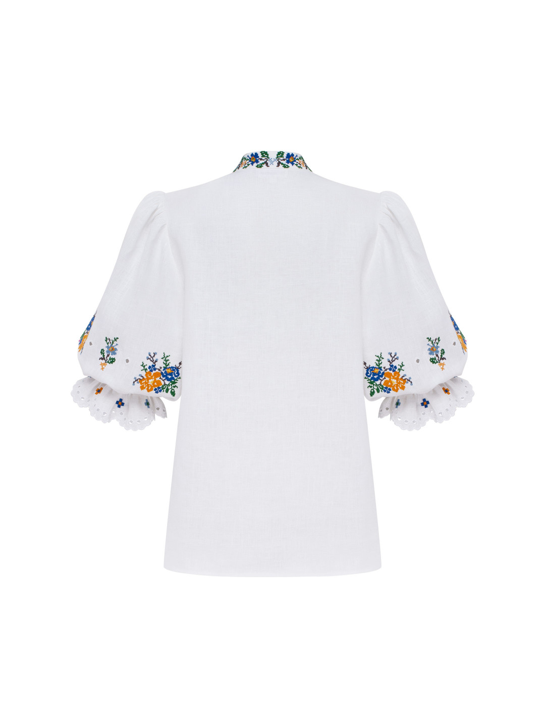 “Vesnoviy” Short-Sleeved Blouse by Etnodim on curated-crowd.com