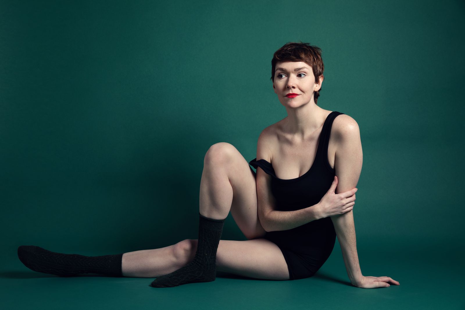 Elf Lyons: Swan comedy review – Sublime silliness