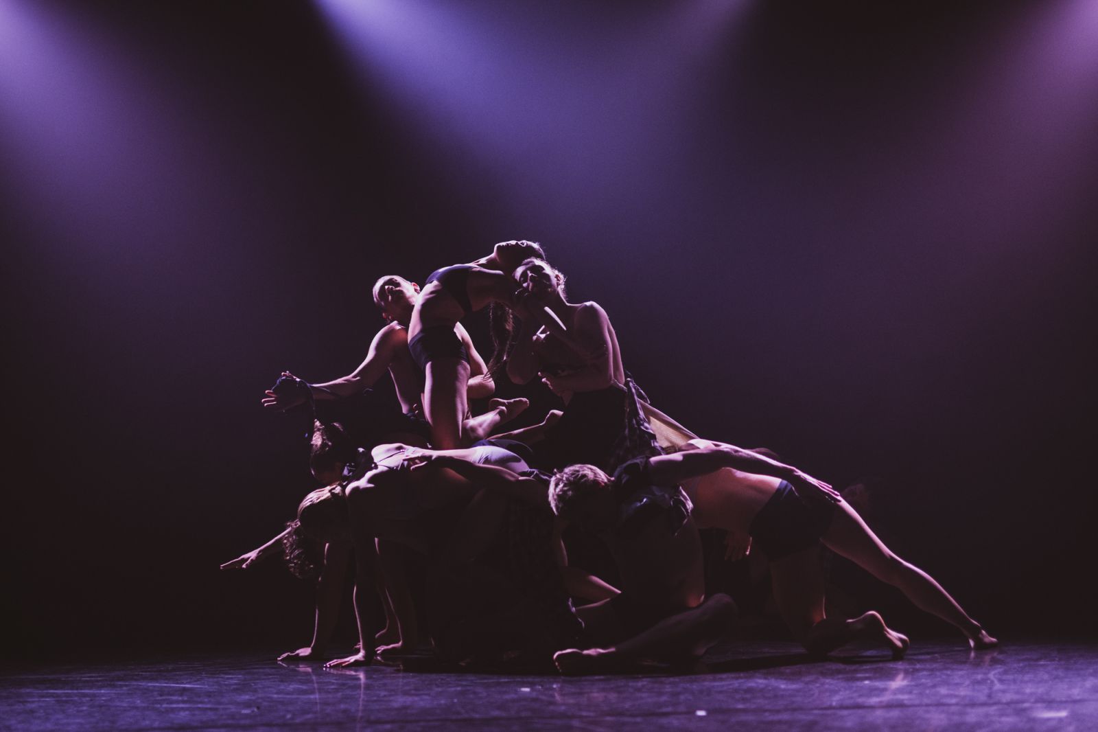 Everyb0dy’s G0t A B0mb dance review: Powerful ensemble choreography