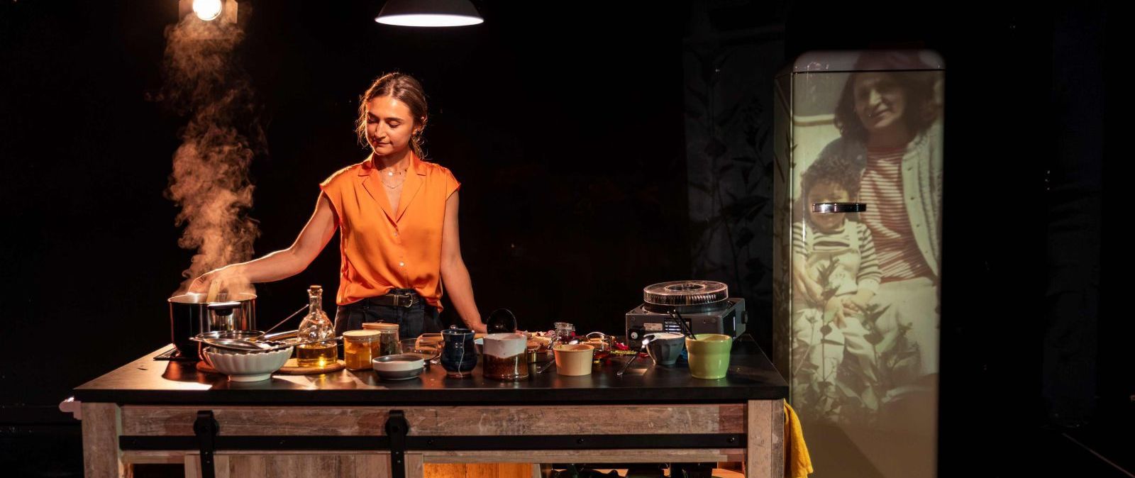 My English Persian Kitchen theatre review: Building a new life alone