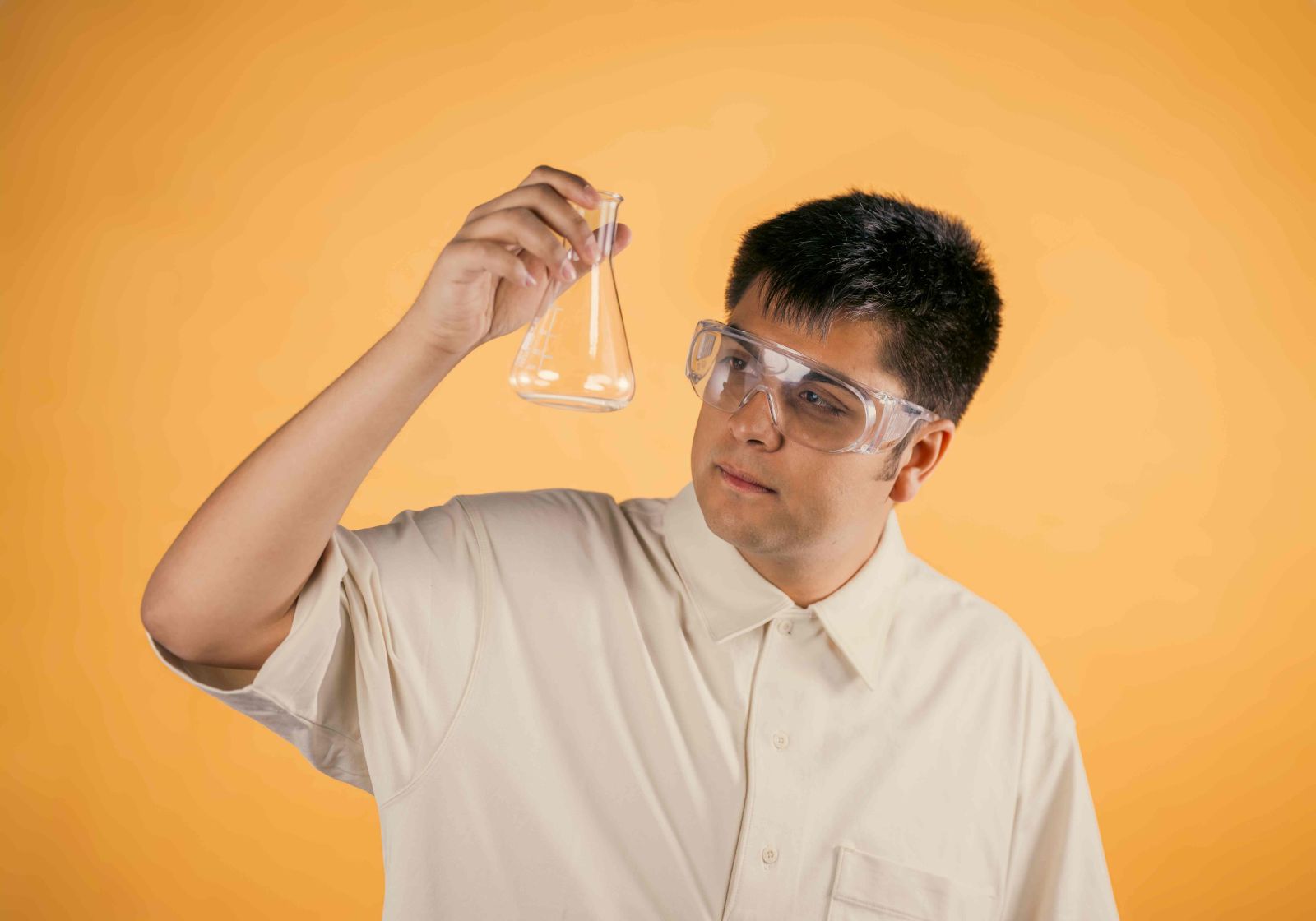 Jamie D’Souza: Brownie comedy review – Wading into the bizarre