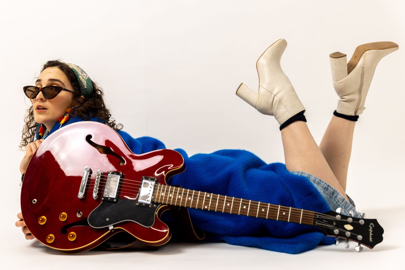 Let Me Be The Cool Aunt comedy review: Melodic but not consistently comedic