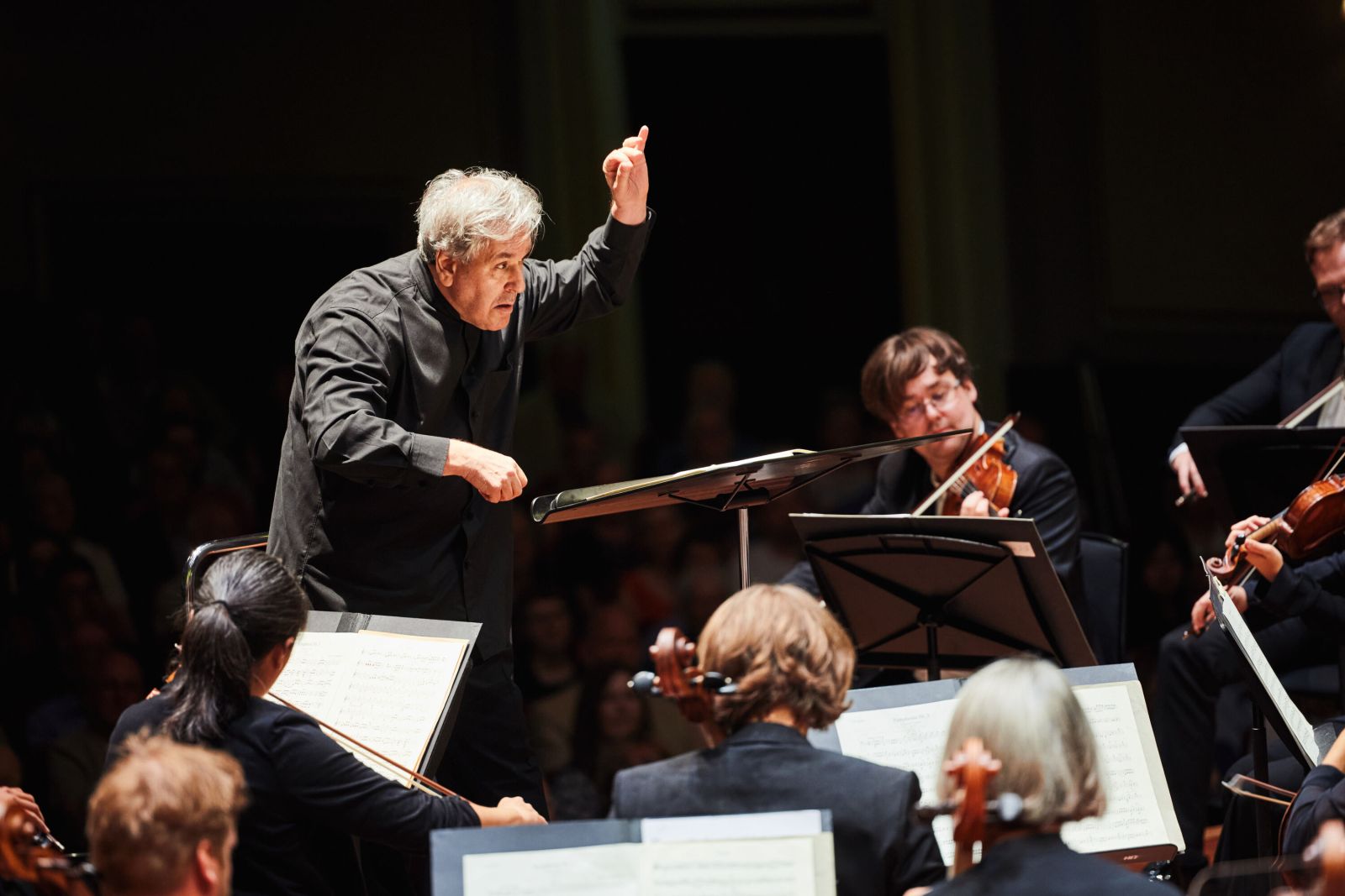 London Symphony Orchestra: Beethoven And Shostakovich music review – Mesmerisingly shaped