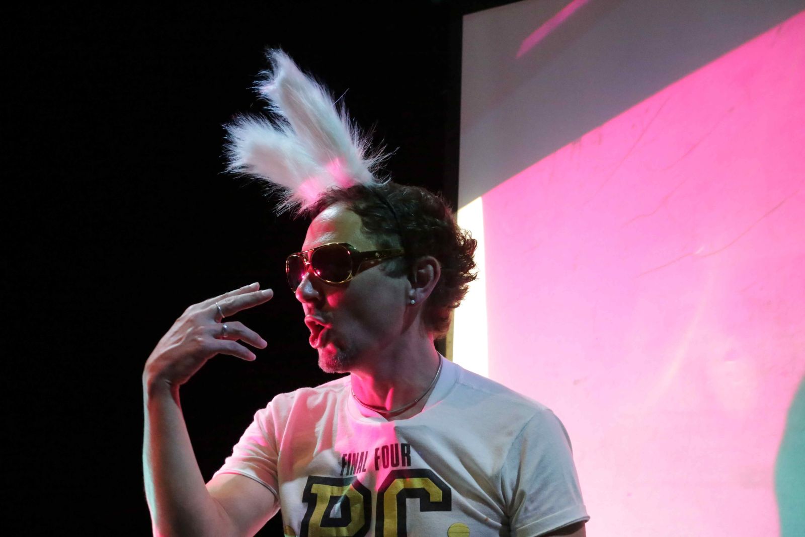 Scott Turnbull Presents... Surreally Good theatre review – Moving tomfoolery