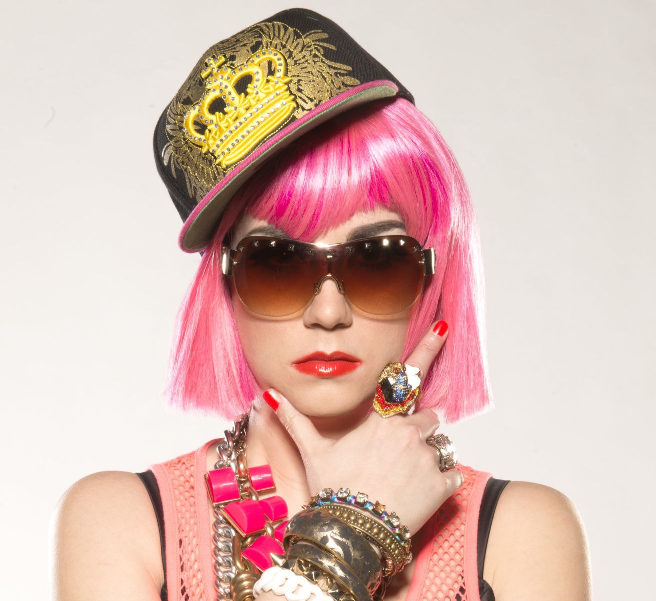 Festival Insider: Frisky