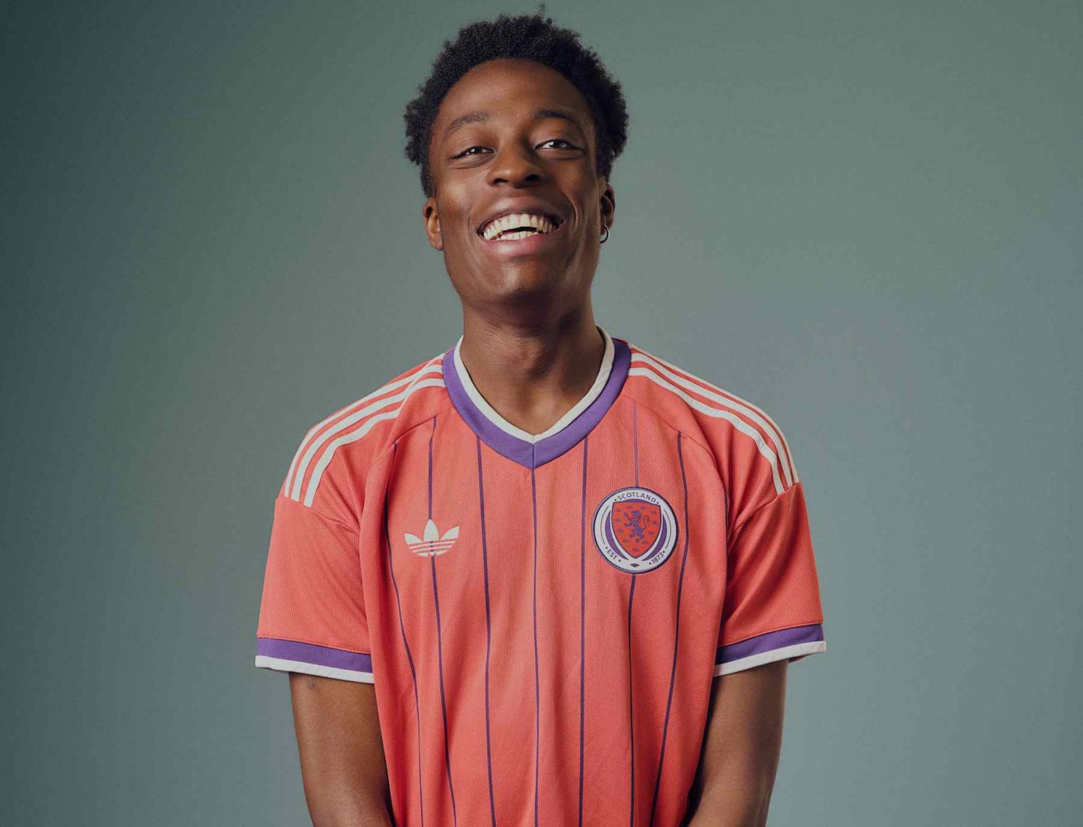 Ayo Adenekan: Homeland Insecurity comedy review – Sunny storytelling