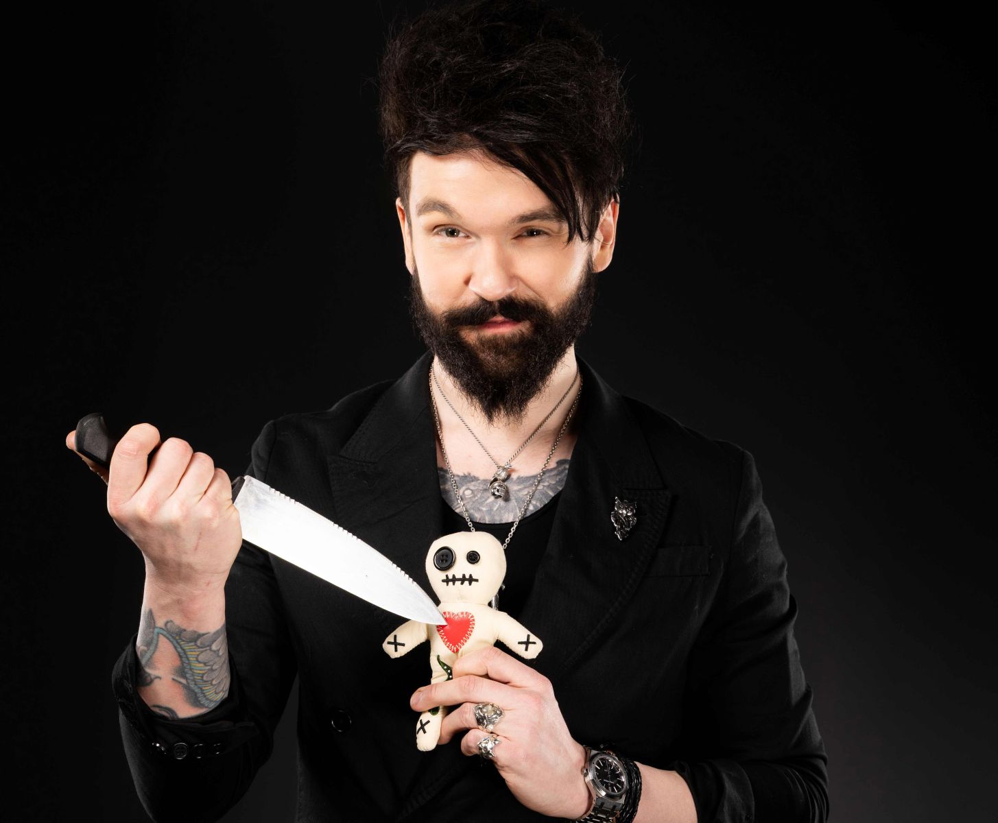 Colin Cloud: Hoax cabaret review – Fragile reality