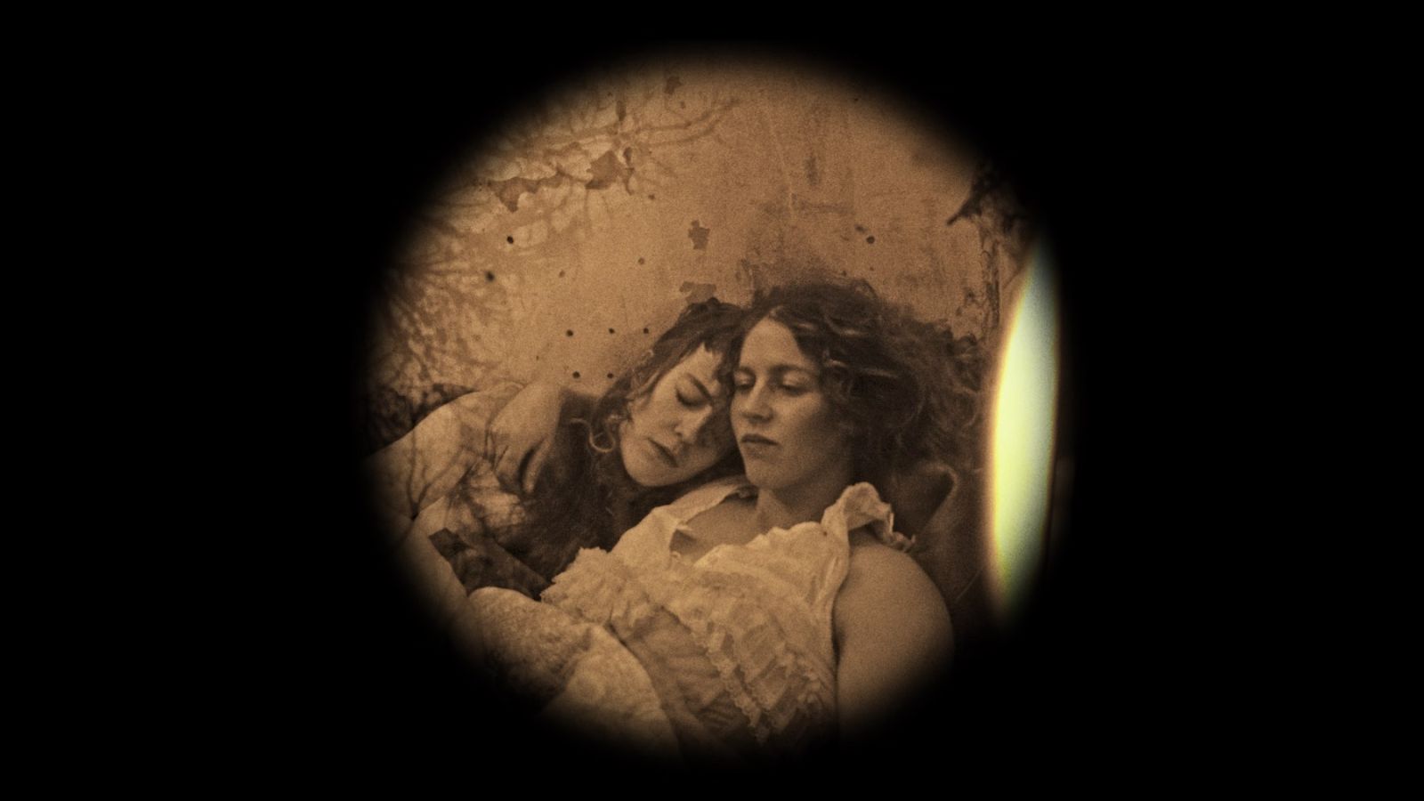 Snapshot film review: Gimmicky ghost-hunting escapades