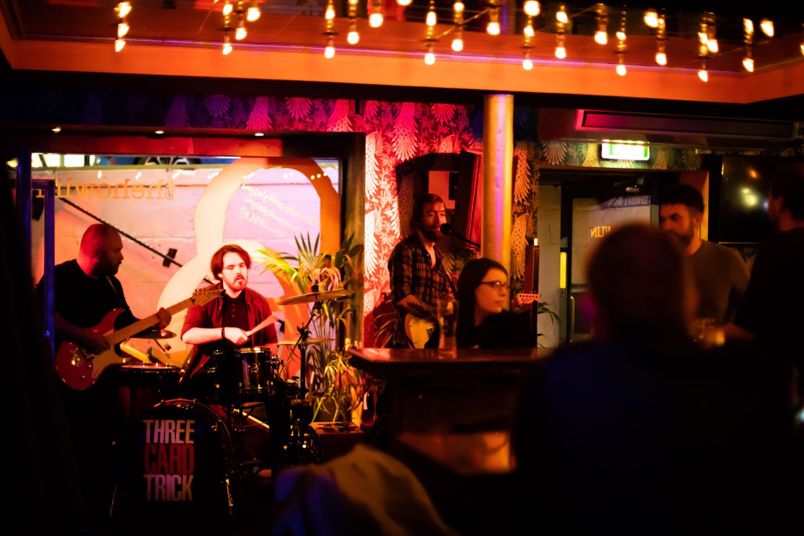 9 great Glasgow bars with free live music