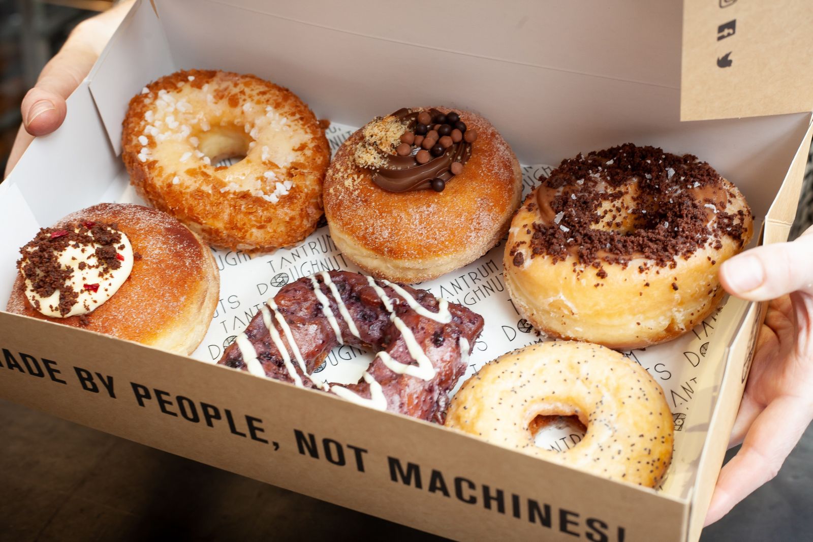 8 great places to eat and drink around Central and Queen Street Stations