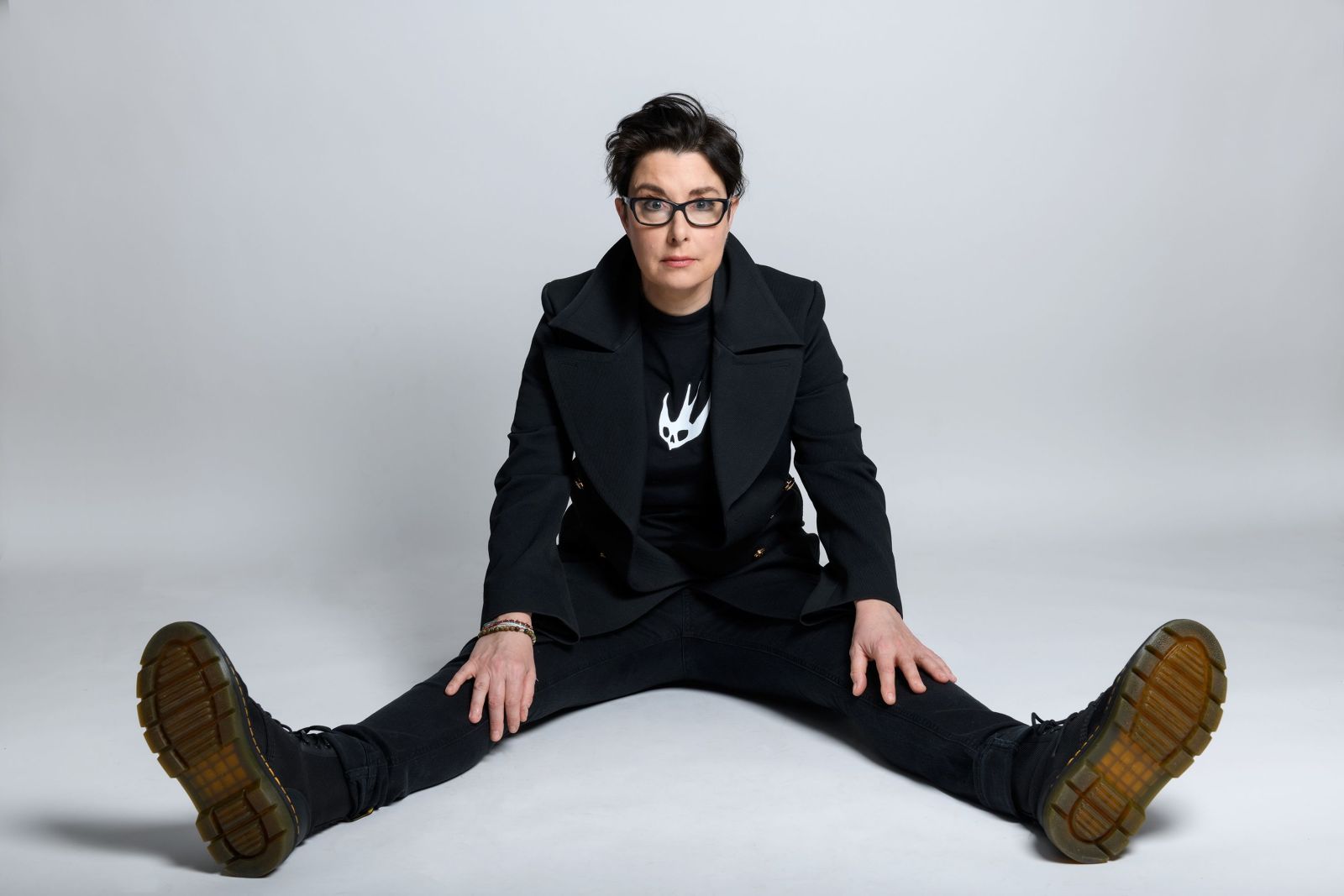 Sue Perkins: The Eternal Shame Of Sue Perkins comedy review – Engaging and upbeat