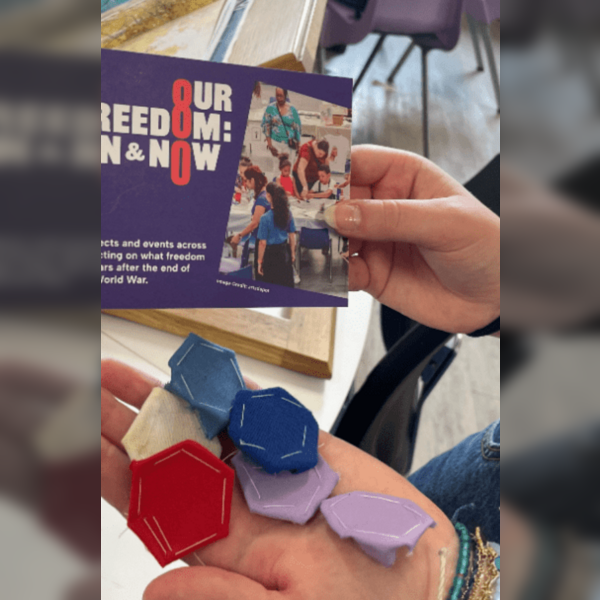 Threads of Freedom : Storytelling with Fabric and Thread with Hayley Mills-Styles and Elnaz Yazdani