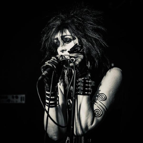 Lizzie & The Banshees