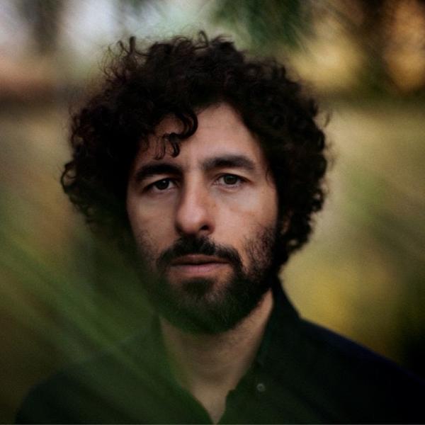 José González