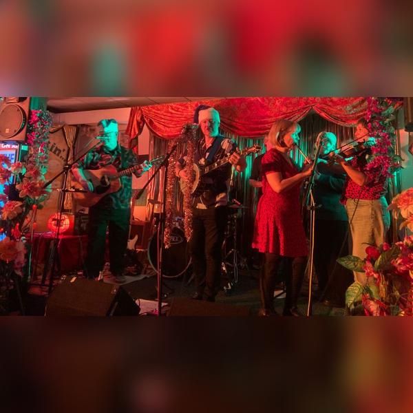 Danny Jones and Friends With a What's Cookin' Christmas!
