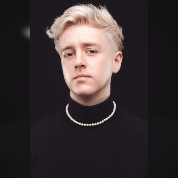 Daniel Foxx: How Lovely