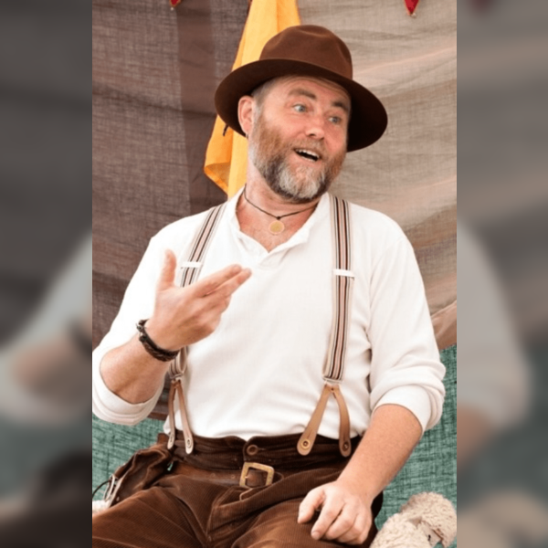 Stories of Salty Seadogs with the Yarnsmith of Norwich