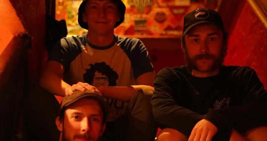 Iaatm Present Spooky Goose / Neon Teepee / Ghost Cat / Nothing Dreams