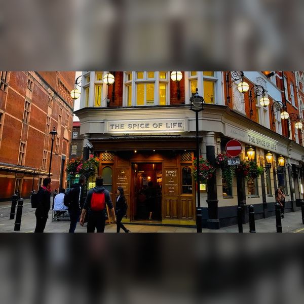 Substance at the Spice of Life  Featuring – the Forty Fours