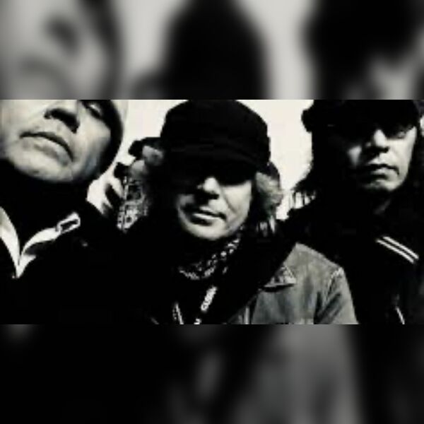 Ump Presents Avon (Ex Kyuss / Qotsa)