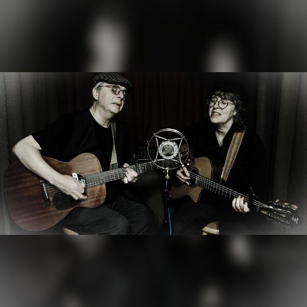 An evening with Mills & Farrell at Cafe No9