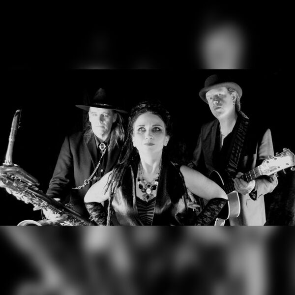 Jo Carley & the Old Dry Skulls