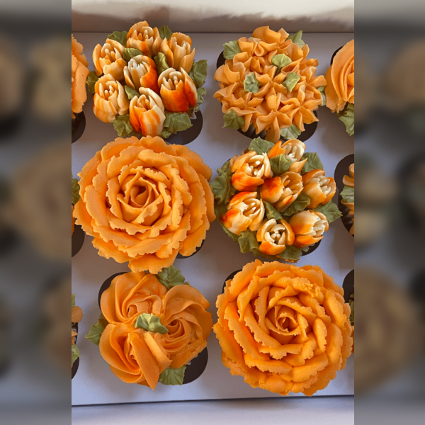 Autumnal cupcake decorating class