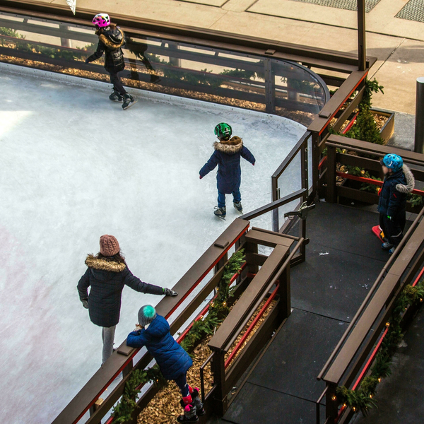 Snow White: A Fairytale Adventure on Ice