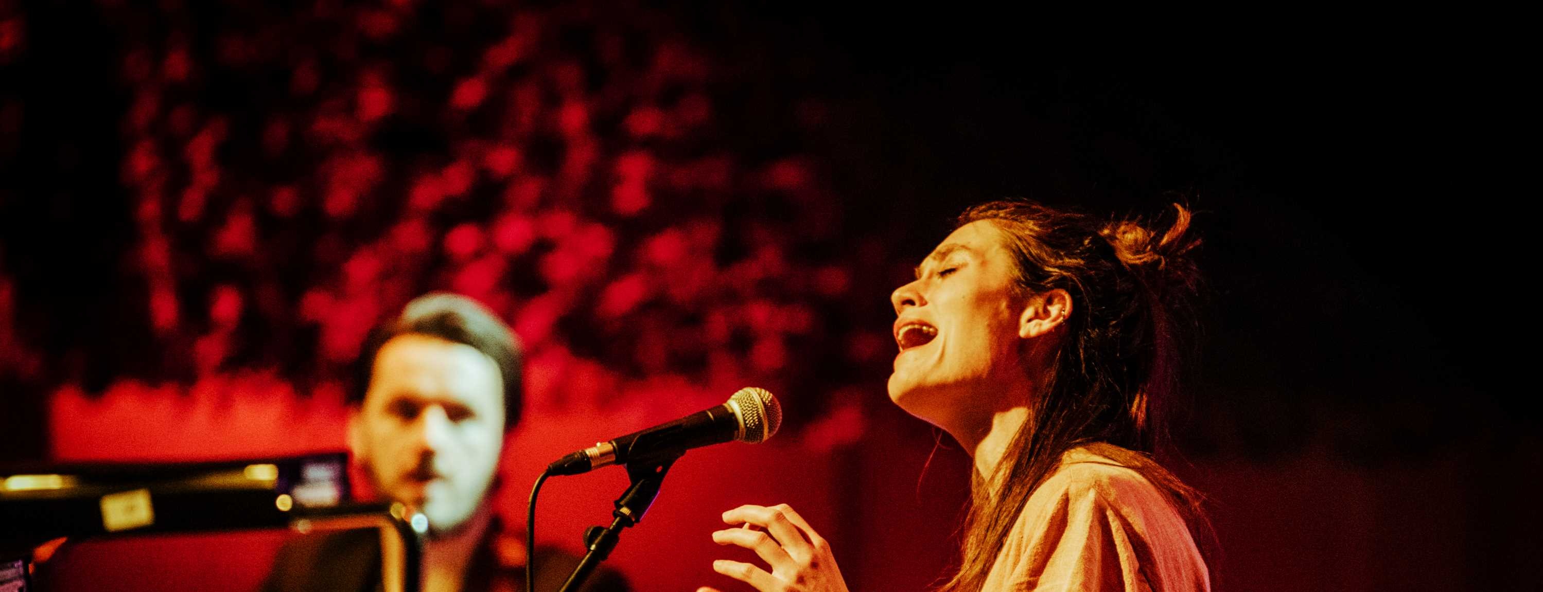 Roaming Roots Revue ★★★★☆
