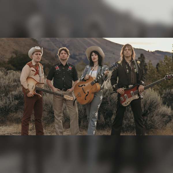 Jenny Don T and the Spurs