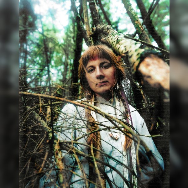 Josephine Illingworth + Néomí + La Loye