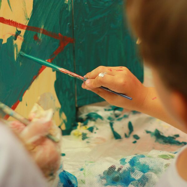 Hands on Art family session: Shapes and Lines