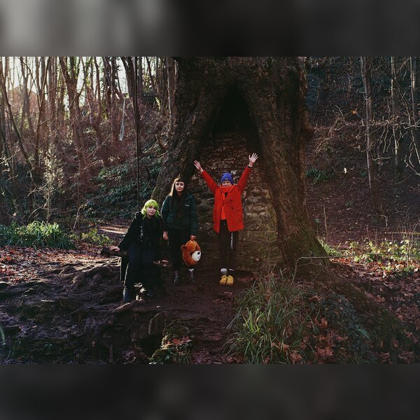 Get In Her Ears W/ Scarebears