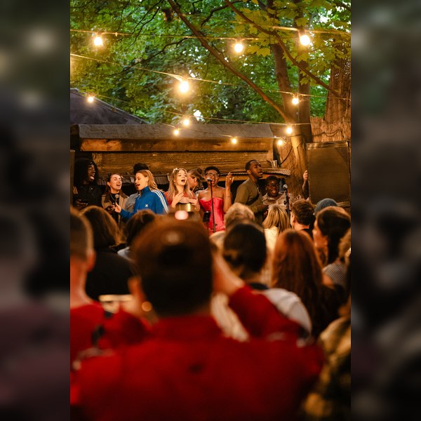 Girls Of The Internet Live In The Garden