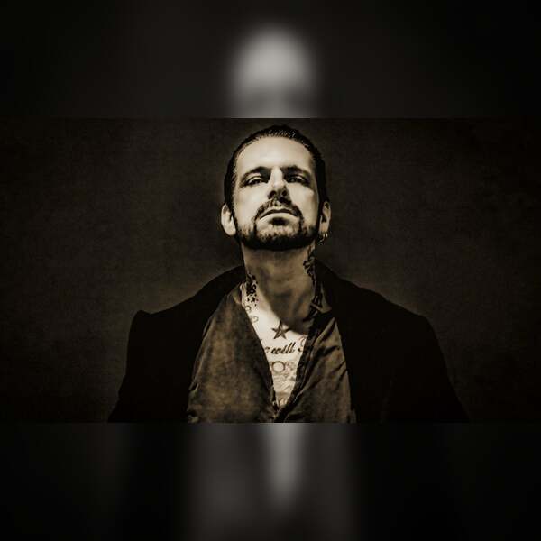 Ricky Warwick