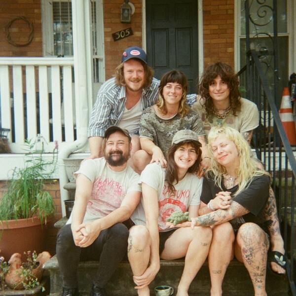 Pigeon Pit, Cheap Dirty Horse