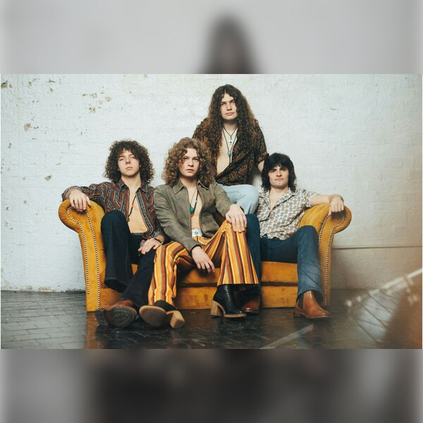 Jayler: Acoustic + Signing