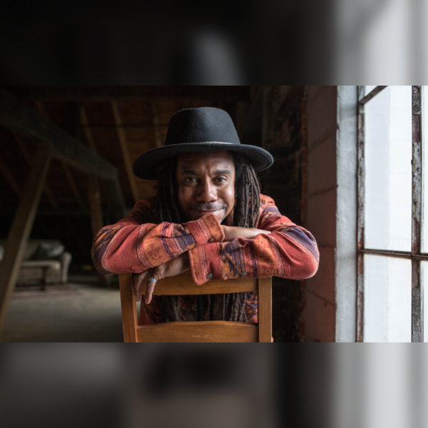 Julian Taylor plus very special guest Michele Stodart