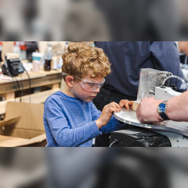 Leather cash/card holder with Diamond Awl