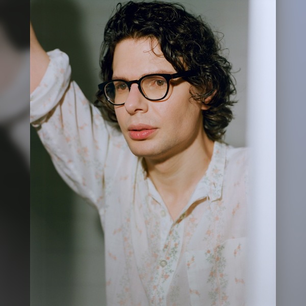 Simon Amstell: Spirit Hole
