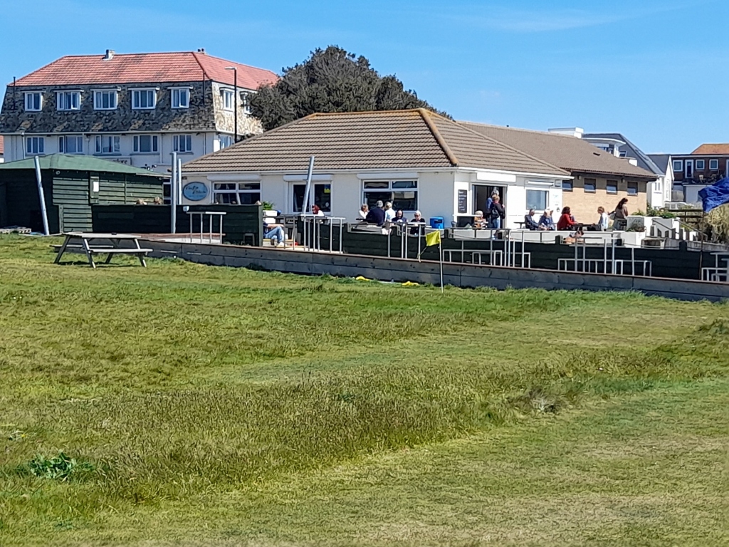 Discover Breakfast & Brunch Spots in Southbourne