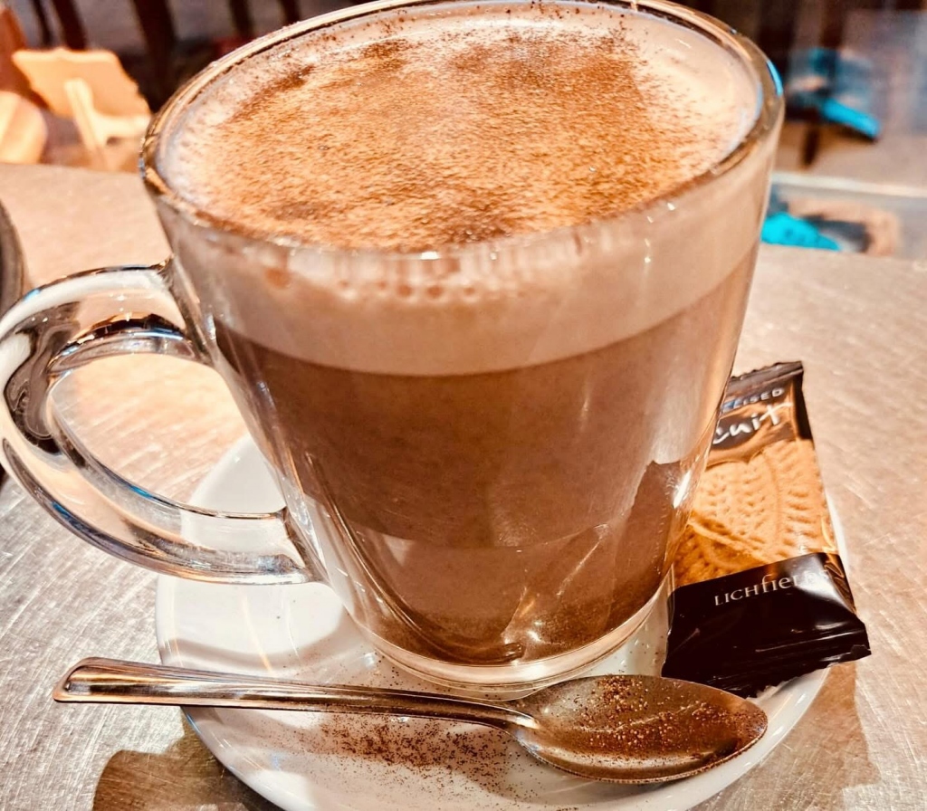 Discover Breakfast & Brunch Spots in Southbourne