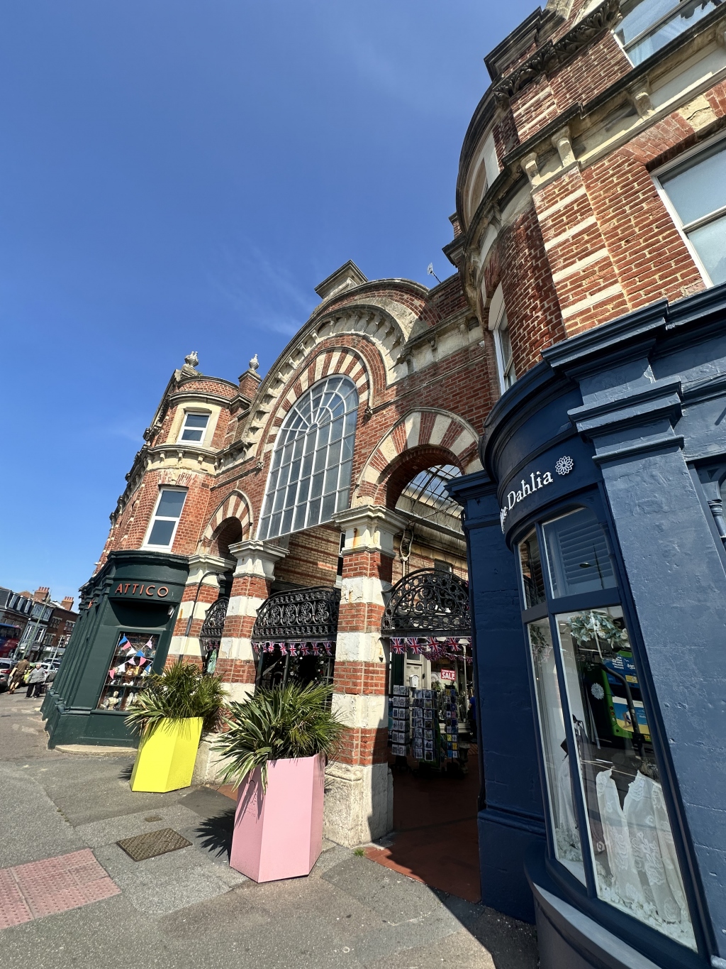 Westbourne Guide - Tourist Information