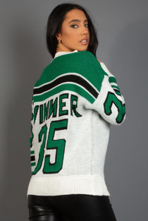 Round Neck Graphic Jumper In Green