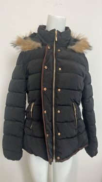 Black Quilted Beige Fur Hood Short Puffer Jackets