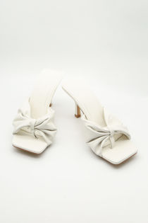 White PU Knot Toe Thong Low Heeled Mules