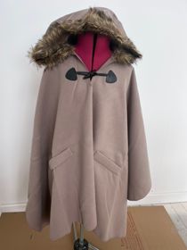 Stone Fur Hoody Pullover With Pockets