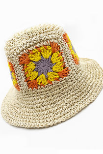 Beige Daisy Crochet Look Bucket Hat