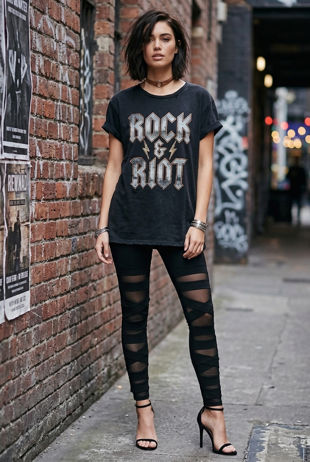 Mesh Crossover Thighs Leggings in Black
