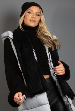 Black Super Soft Beanie And Scarf Set